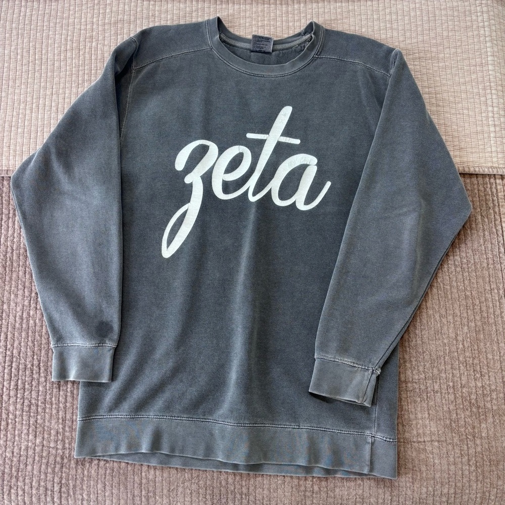 Zeta Tau Alpha Sorority Gray Crewneck Sweatshirt – Size M